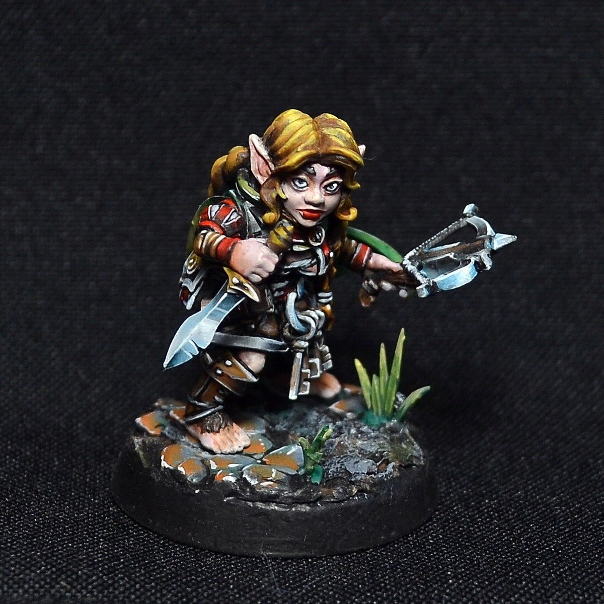 LegendsofSignum's tweet photo. Meet beautiful Sarah, Halfling Thief!

#LegendsOfSignum #hulfling #ttrpg #dnd #paintedminiatures #dndminiatures #signumgames https://t.co/W6ZnUwpmM3