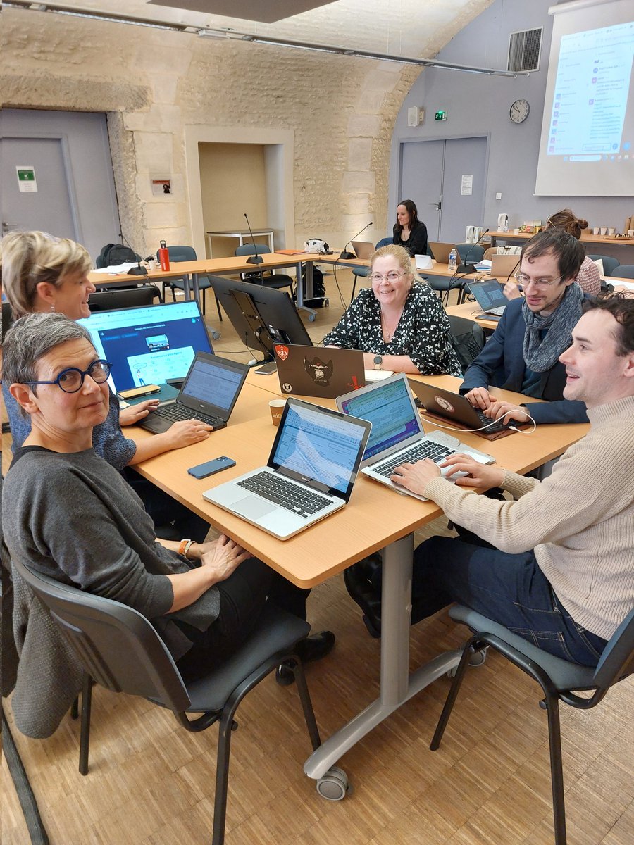 éduscol Doc (@eduscol_doc) on Twitter photo 👥️ Séminaire IAN documentation 2025 au rectorat de Poitiers
🗓 Journée 2.
🔎 Ateliers autour de l'#IntelligenceArtificielle : quels besoins en formation pour les professeurs documentalistes ?
<a href="/audranlebaron/">Audran Le Baron</a> <a href="/Christian_Mertz/">Christian Mertz</a>
<a href="/EVanRanterghem/">Emilie Van Ranterghem</a> 👥️ Séminaire IAN documentation 2025 au rectorat de Poitiers
🗓 Journée 2.
🔎 Ateliers autour de l'#IntelligenceArtificielle : quels besoins en formation pour les professeurs documentalistes ?
<a href="/audranlebaron/">Audran Le Baron</a> <a href="/Christian_Mertz/">Christian Mertz</a>
<a href="/EVanRanterghem/">Emilie Van Ranterghem</a>
