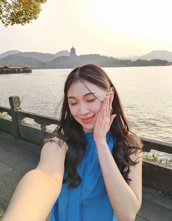 InshanityID's tweet photo. Bonus selfie biar lebih semangat 🥰😍 @_shanindira https://t.co/nPrYOxdWqr