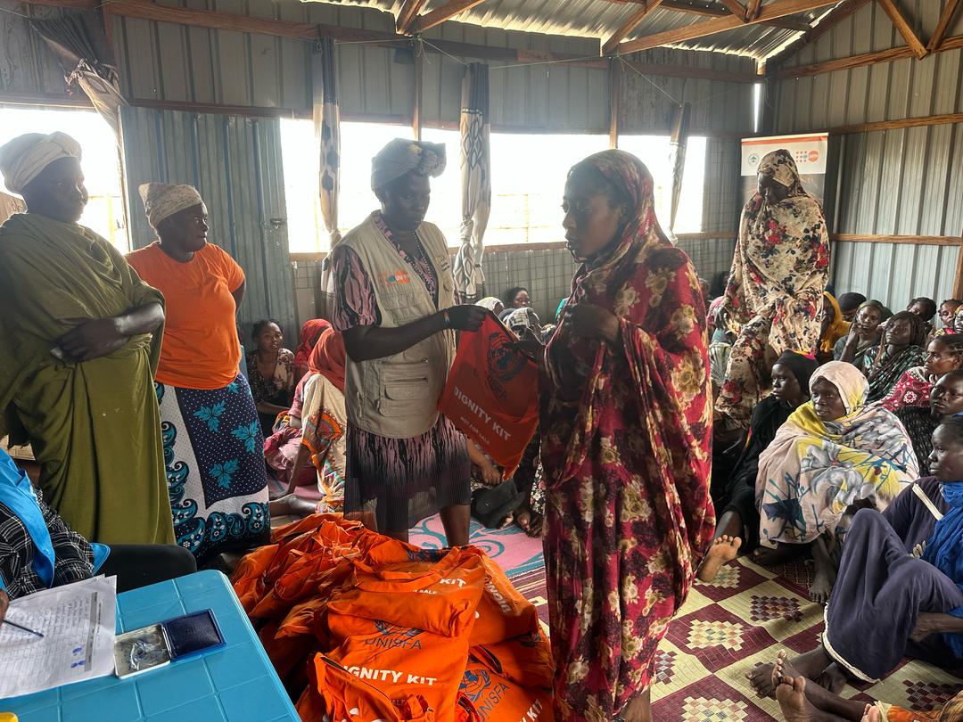 Acea South Sudan (@aceasouthsudan) on Twitter photo The <a href="/UNFPASouthSudan/">UNFPA South Sudan</a> Dignity Kits supply served as tangible expressions of support to address the #psychological #impact of conflict affected population by providing items for self-care and well-being. 1,400 #women& #girls of the complexities of displacements benefited in #Abyei. The <a href="/UNFPASouthSudan/">UNFPA South Sudan</a> Dignity Kits supply served as tangible expressions of support to address the #psychological #impact of conflict affected population by providing items for self-care and well-being. 1,400 #women& #girls of the complexities of displacements benefited in #Abyei.