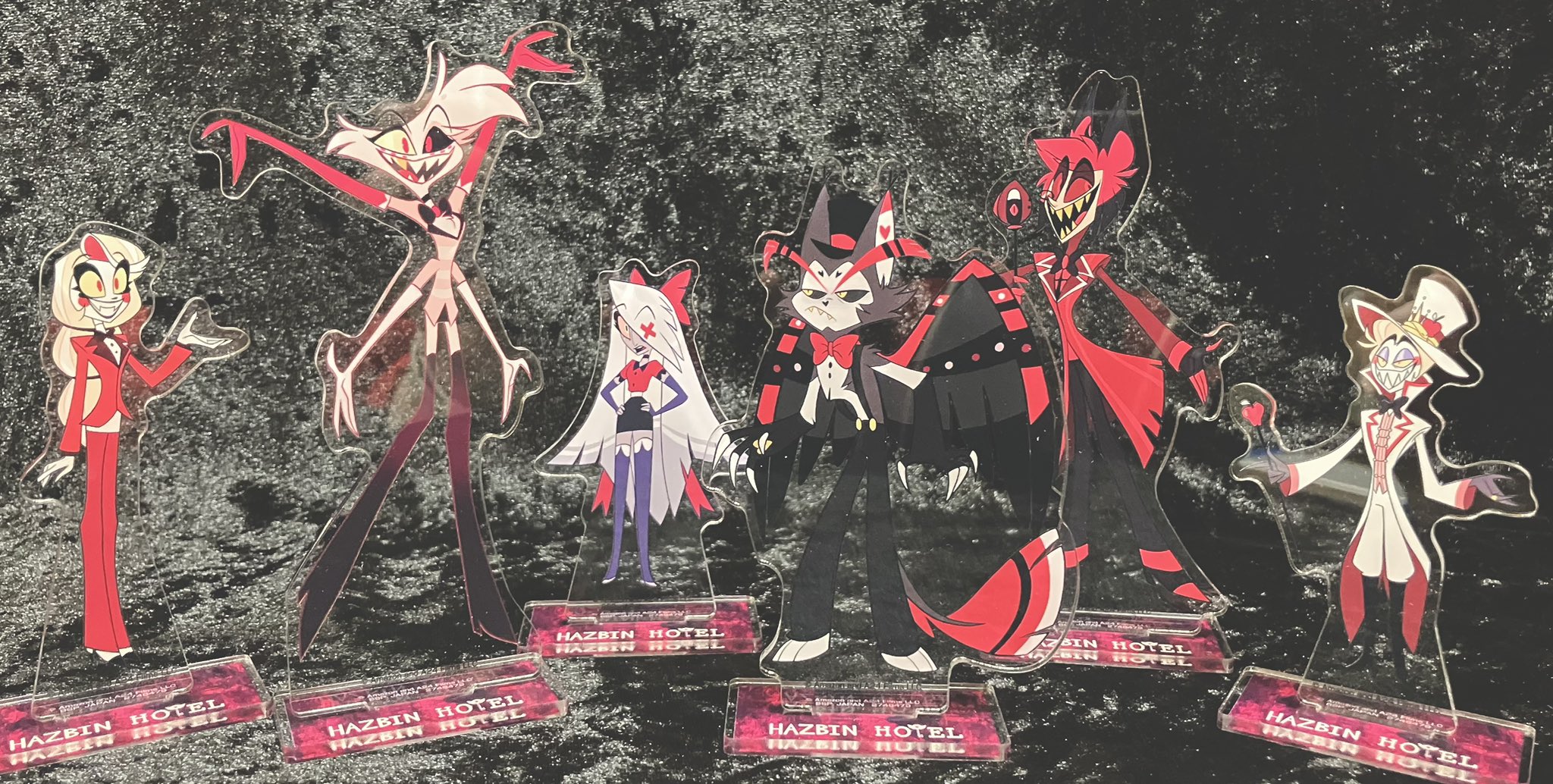 アラスター ハズビン ホテルへようこそ スタンド付きアクリルプレート