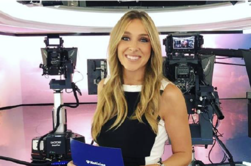 ¿Buscas una figura conocida para presentar tu evento corporativo? <a href="/beatriz_solano_/">BeatrizSolano</a>  es una destacada periodista y presentadora con una amplia carrera profesional, en especial en <a href="/A3Noticias/">Antena 3 Noticias</a> donde lleva más de 14 años.  ¡Descubre aquí su perfil completo!
lc.cx/015b3P