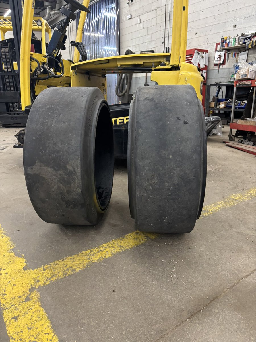 HaltonLift's tweet photo. Big Wheeling into the Weekend.
#rentalequipment #forkliftrental #forklift #forklifttruck #liftingequipment #Haltonlifttruck #forkliftparts #forkliftservice #forkliftsales #HLT #forkliftoperator #forklifttruck #gtarentals #forkliftdriver #tariffs #canada #canadianowned https://t.co/8ReHHSiSBm