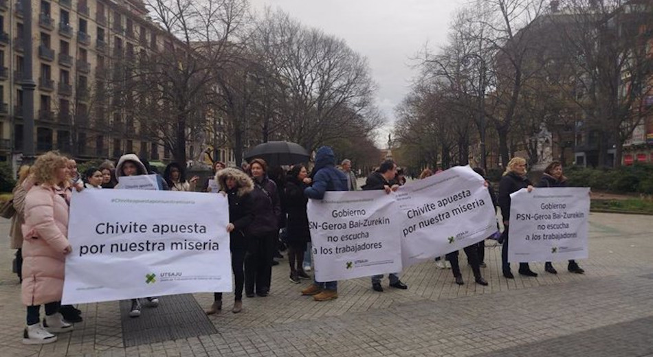 Trabajadores de salones de juego se concentran en #PAMPLONA  en contra del reglamento del sector, que ven «incoherente» <a href="/utsaju/">UTSAJU</a> #Navarra sectordeljuego.com/2025/04/04/tra…