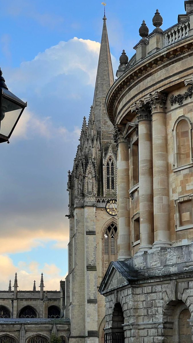 Marianna Astore (<a href="/MariannaAstore/">Marianna Astore</a>) presenting her research at the Cross-Border Payments in Historical Perspective conference, within the GlocoBank Project 27–28/03.
glocobank.web.ox.ac.uk/event/conferen…
