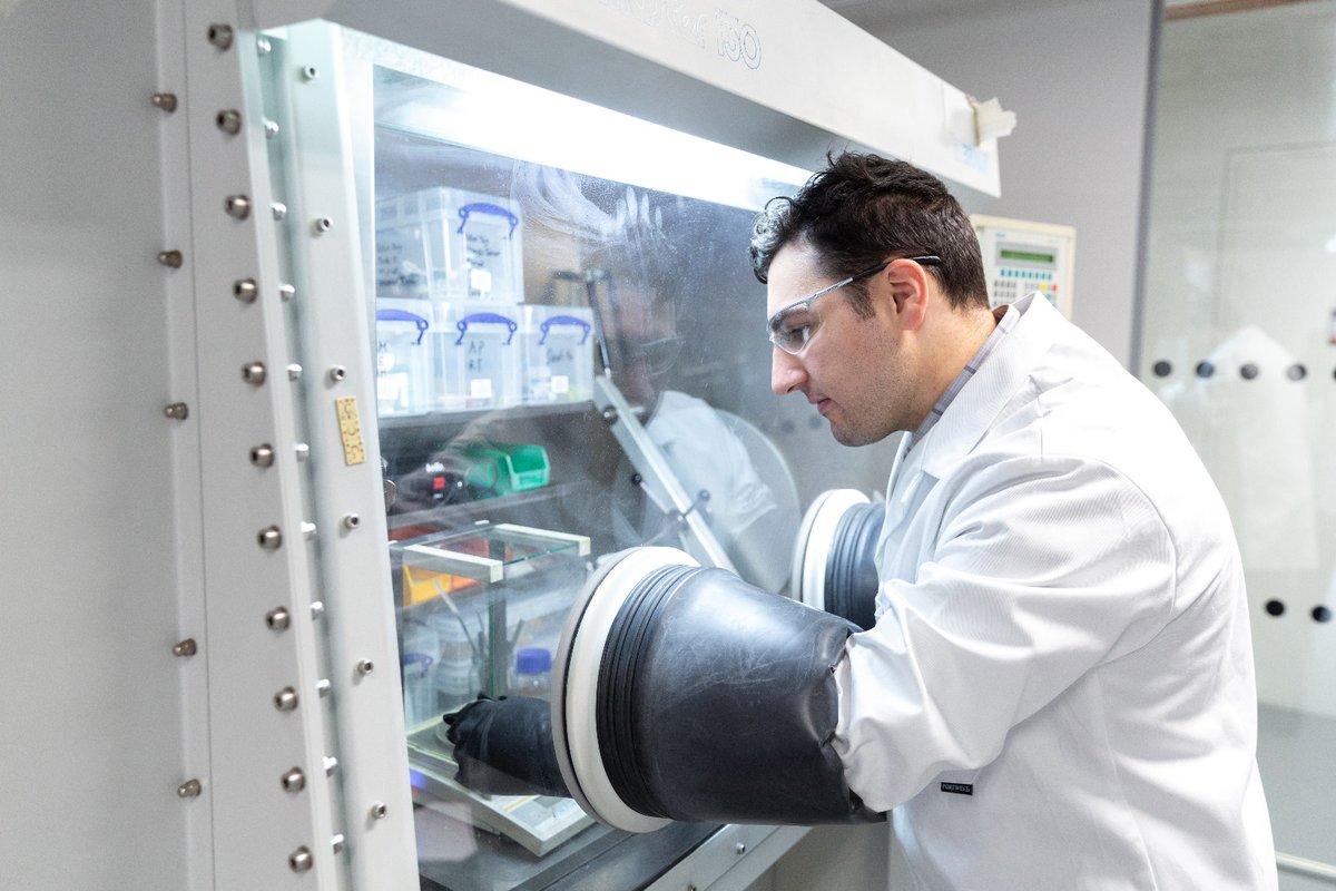 CheMResImperial's tweet image. 🌿 Ready to shape a sustainable future? Join our MRes in Green Chemistry at @ImperialChem! Led by experts like Dr. Andreas Kafizas , this course offers cutting-edge research and career opportunities. Apply now! 🌍✨ imperial.ac.uk/study/courses/…
#GreenChemistry #Sustainability