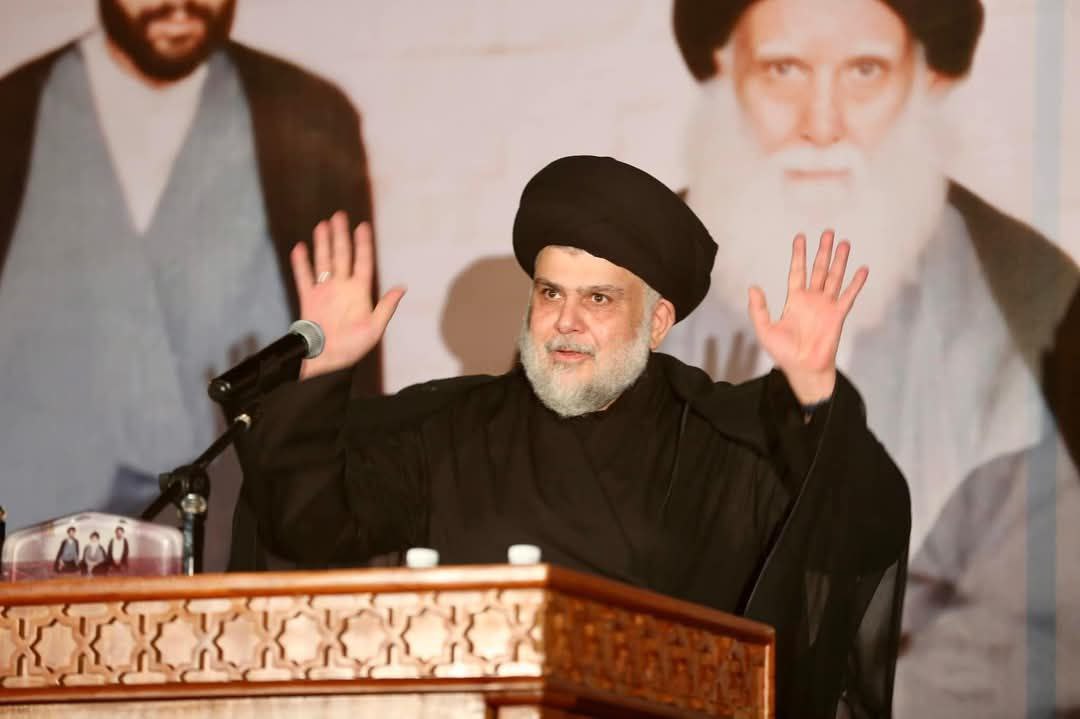 انا ابن النجف والحنانة
انا ابن محمد الصدر الذي رفض الذل والمهانة 
انا الذي واجه الاحتلال فاذله واهانه
انا الذي للاصلاح استل سيفه واظهر سنانه

لله درك سيدي يابن محمد الصدر العظيم
#تحديث_بطاقة_ومقاطعة_مليونية