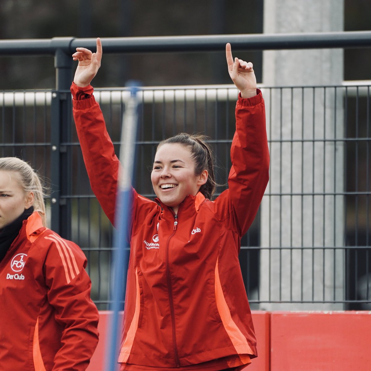 Wer hat Bock auf die letzten Heimspiele?  Bitte einmal melden!☝️

Für alle Heimspiele könnt ihr bereits Tickets kaufen. Denkt daran, ab sofort besteht bei jedem Spiel die Chance den Aufstieg perfekt zu machen!🤩

Tickets gibts hier:
👉 ticket-onlineshop.com/ols/fcn/de/clu…

#fcn | #clubfrauen