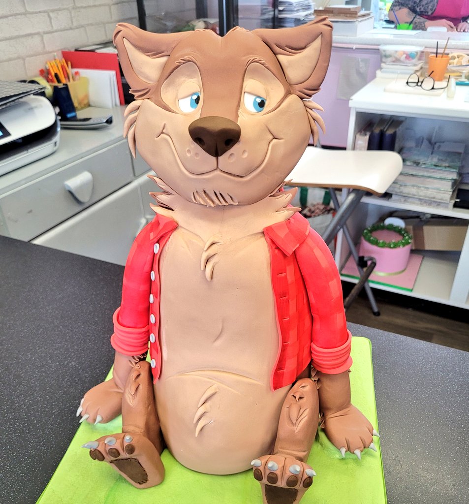 HaydoLab's tweet image. Big burr cake for a certain big burr's big burrthday! 🐻🎉