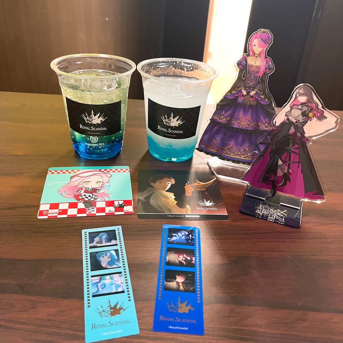 yk0__0's tweet photo. むつーさんのオタクと連番してきた🥂✨ヘアメしてもらったお姉さん、幸くんのオタクさんで施術中ずっとえすりの話してたのまじ面白過ぎた😂まねきとJOYSOUNDのハシゴもちゃんと出来、間近で演技見れたの本当に幸せ〜！金曜日マチネだったから、我々は観劇出来ましたのよ🐠🫧(土日仕事の民) https://t.co/bhRQL5n0Cp