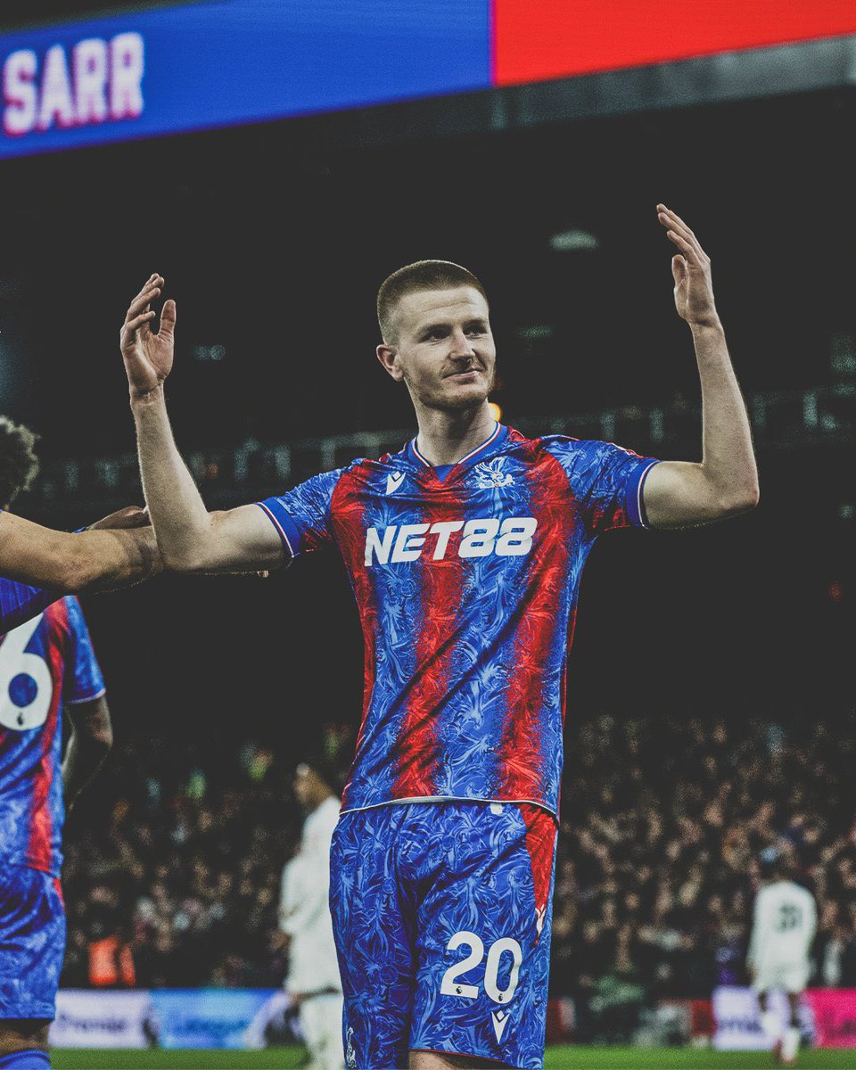 Crystal Palace’ın yüksek teknik kaliteye sahip orta sahası Adam Wharton
 (2004🏴󠁧󠁢󠁥󠁮󠁧󠁿) yaz transfer döneminin en önemli isimlerinden bir tanesi olacaktır.

Özellikle de topa sahip olma oyununa yatkın elit takımlar için biçilmiş kaftan.

Muazzam fizik , sakinlik ve soğukkanlılık.