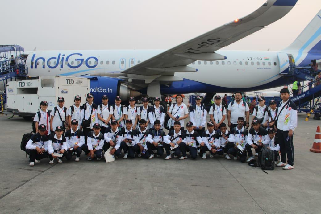 trishakticorps's tweet image. Learning Beyond Books—A Cultural Odyssey! 📖🌏

30 students &amp;amp; 2 teachers from Govt. HSS, East Sikkim concluded their unforgettable #NationalIntegrationTour under the aegis of the Indian Army! From forts &amp;amp; museums to vibrant cultures, they explored the heritage of #Kolkata,…