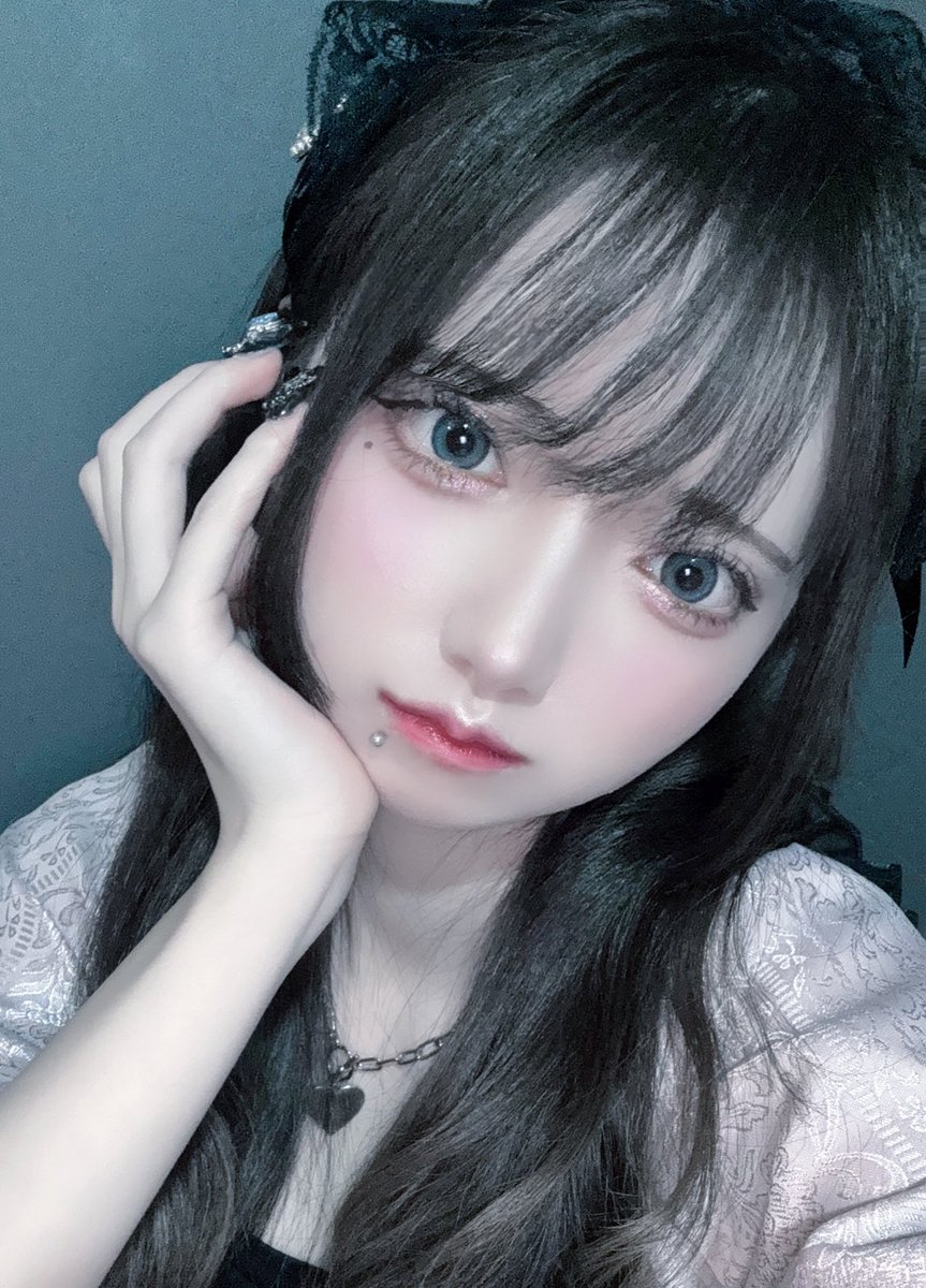 今日から秋葉原めいきゅーと(<a href="/Make_U_Cute/">Make U Cute(🎀めいきゅ～と☕️)</a>)でお給仕することになりました、りりむです🩵
ゲームと漫画とシナモンが大好きです🫶
よろしくお願いします⸝⸝> ·̫ <⸝⸝