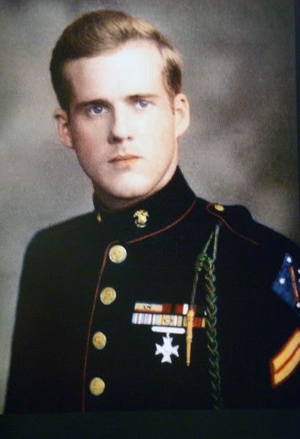 thesucklife's tweet image. Cpl. Eugene “Sledgehammer” Sledge, USMC (1942–1946):
✔ Boot camp at MCRD San Diego
✔ Fought at Peleliu &amp;amp; Okinawa, 3/5, 1st MarDiv
✔ Wrote "With the Old Breed", a WWII classic
✔ Story told in HBO’s The Pacific
#USMC #WWII #WithTheOldBreed @USMC