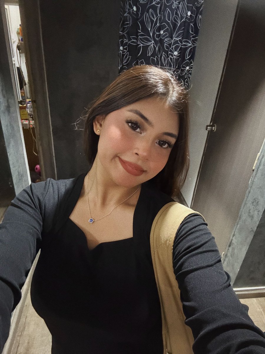 Nndyrhs's tweet photo. Short hair szn https://t.co/TiPZbxinRF