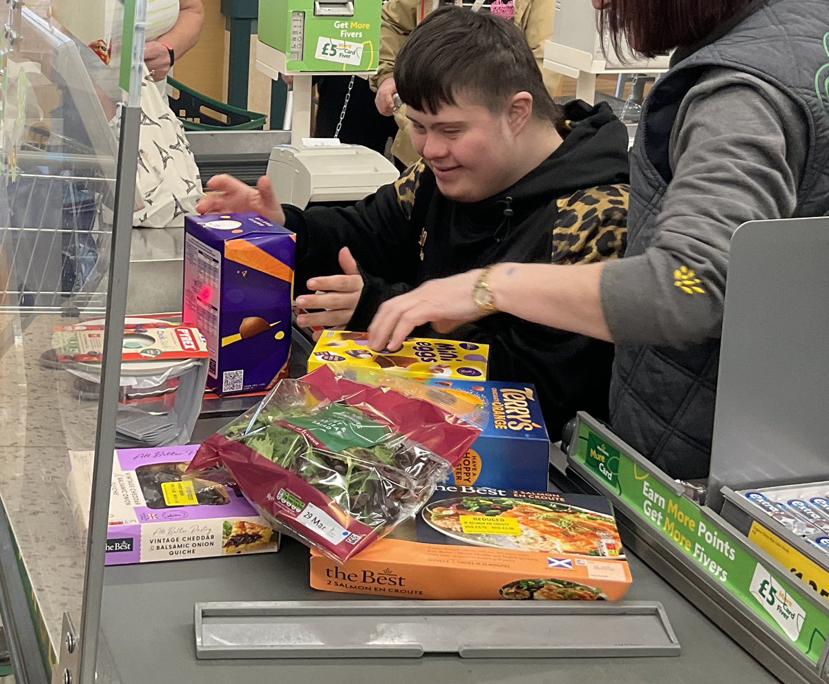 The retail group had a Foodmaker and Shopkeeper tour at Morrisons in Leigh Sports Village. Learners had the opportunity to use the tills, stack shelves, go into the warehouse and organise items in the clothing department. Learners in the class had a wonderful time