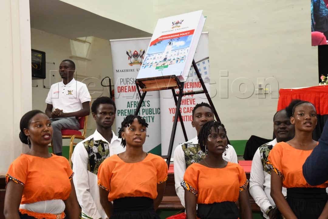 The New Vision (@newvisionwire) on Twitter photo The event was attended by key figures, including Makerere University Council Chairperson <a href="/MagaraLorna/">Lorna Magara</a>, Vice Chancellor <a href="/ProfNawangwe/">Barnabas Nawangwe</a> Nawangwe, MasterCard Foundation Country Director Adrian Bukenya, Guild President Churchill Ssentamu, and Vice President Gracious Kadondi. The event was attended by key figures, including Makerere University Council Chairperson <a href="/MagaraLorna/">Lorna Magara</a>, Vice Chancellor <a href="/ProfNawangwe/">Barnabas Nawangwe</a> Nawangwe, MasterCard Foundation Country Director Adrian Bukenya, Guild President Churchill Ssentamu, and Vice President Gracious Kadondi.