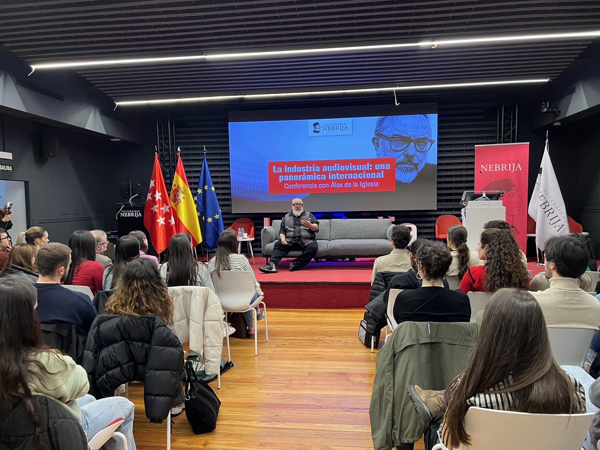 Universidad Nebrija tweet media