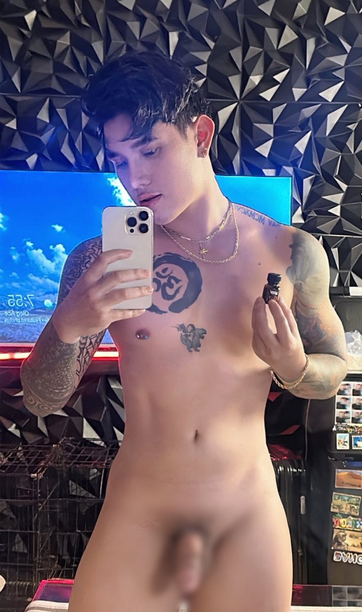 Luhod 😈

poppers from <a href="/Pinoy_Poppers/">Pinoy Poppers 🇵🇭 | 100k</a>