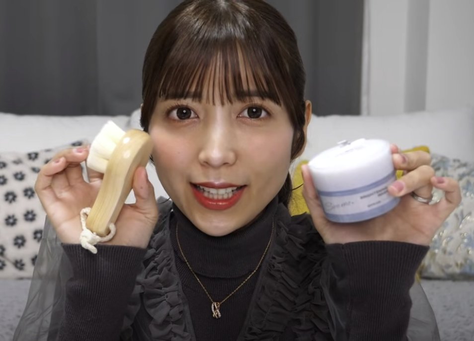cosmeOLsana's tweet image. お肌ツヤッッツヤなゆんちゃんが紹介していたシカリがロフト行ったら売り切れてた、、売り切れてたら余計に欲しくなる、、