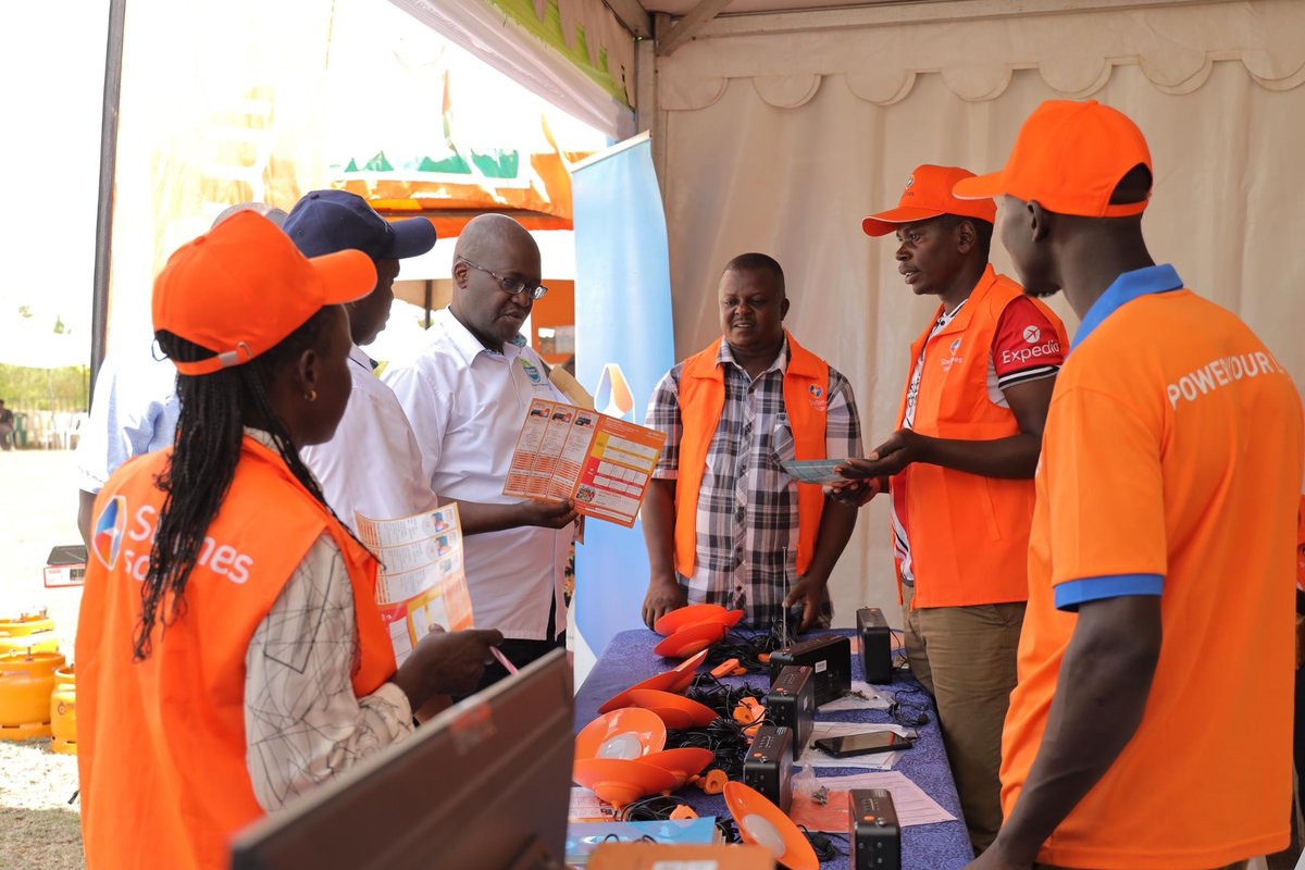 Uganda Energy Credit Capitalisation Company (@ueccc1) on Twitter photo In collaboration with Ministry of Energy and Mineral Development and Energy Service Companies, today we’re spearheading a major regional activation of the Electricity Access Scale-up Project (EASP) in Kumi District, Eastern Uganda.
#ElectricityForAll <a href="/MEMD_Uganda/">Ministry of Energy & Mineral Development</a> <a href="/rbaguma608/">Roy Nyamutale Baguma</a> In collaboration with Ministry of Energy and Mineral Development and Energy Service Companies, today we’re spearheading a major regional activation of the Electricity Access Scale-up Project (EASP) in Kumi District, Eastern Uganda.
#ElectricityForAll <a href="/MEMD_Uganda/">Ministry of Energy & Mineral Development</a> <a href="/rbaguma608/">Roy Nyamutale Baguma</a>