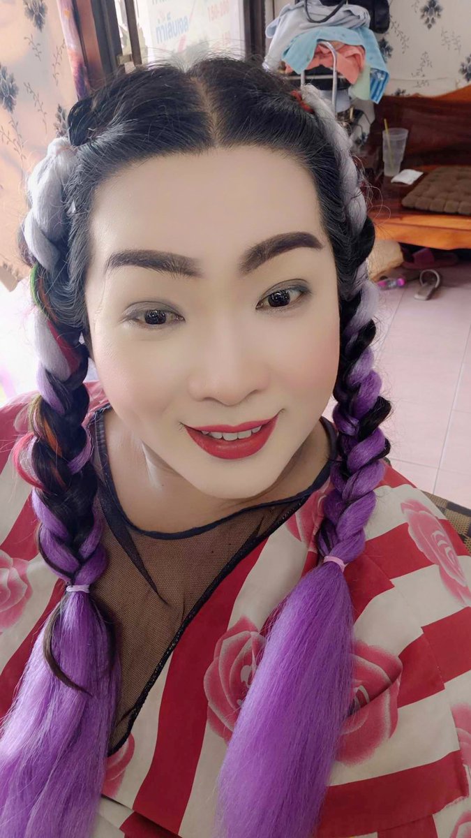 อมเรศ tweet media