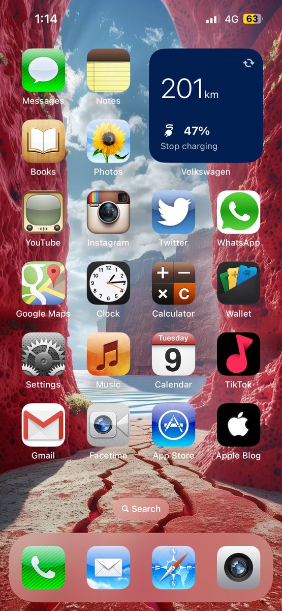 AppleBloggerUX's tweet image. My this weekend iPhone Wallpaper, Lockscreen and Home Screen. Can you upload yours? #Apple