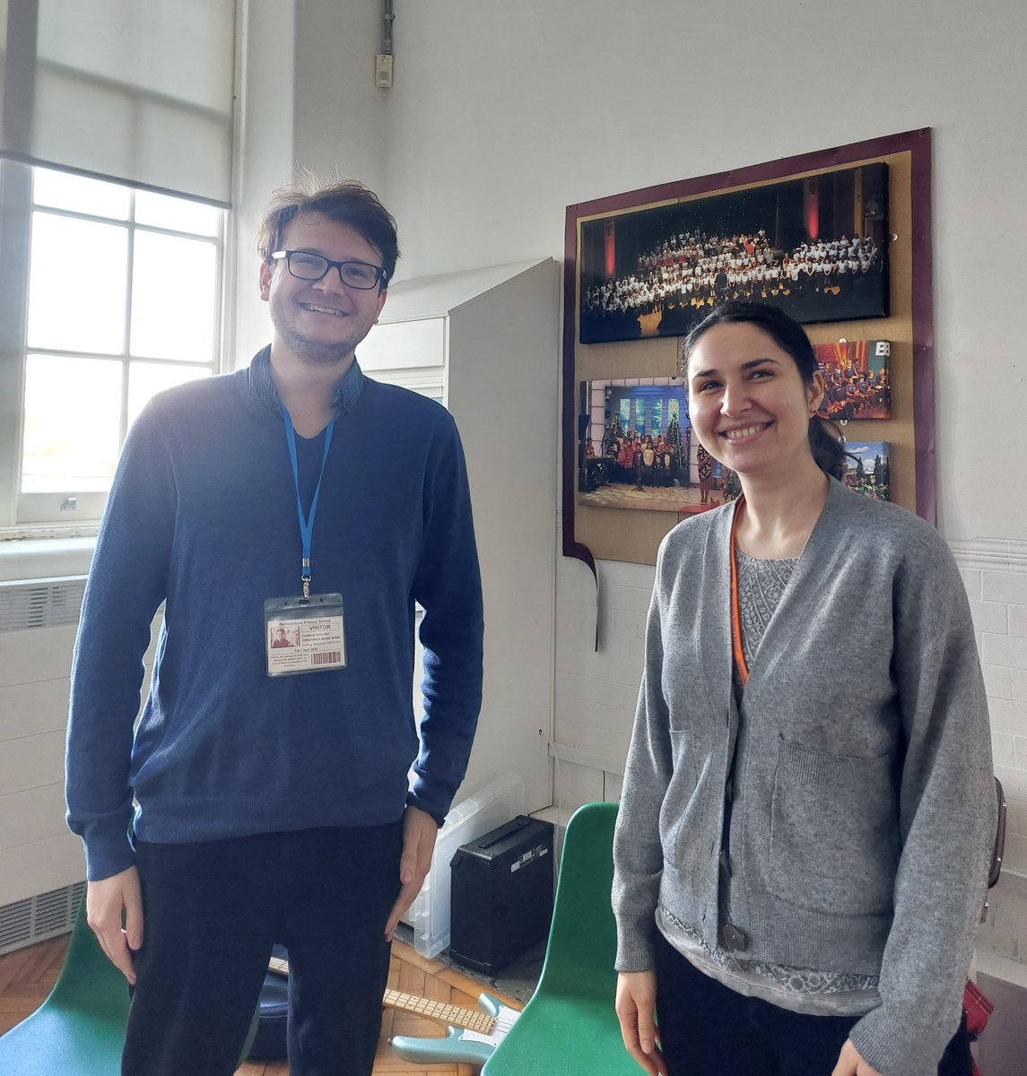 A delight to visit the beautiful Bannockburn Primary School this week with our teachers Charlie on guitar, and Martha on violin. 

We enjoyed sharing some Def Leppard, Romanian folk, smooth jazz and Mozart with the children!