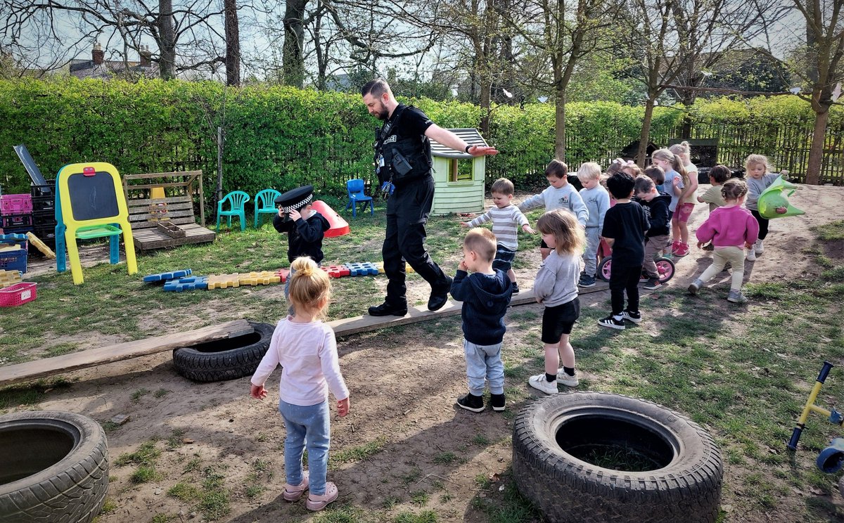 ForestHthPolice's tweet photo. Mid-morning high visibility foot patrol in #Exning following reports of anti-social behaviour. 

Chance invite into Stepping Stones Pre-School and witnessed my Sergeant finding his true vocation in life! 

Wonderful visit and made to feel very welcome.

#PS1494
#PC1505
#CPT https://t.co/5yEreQlt46