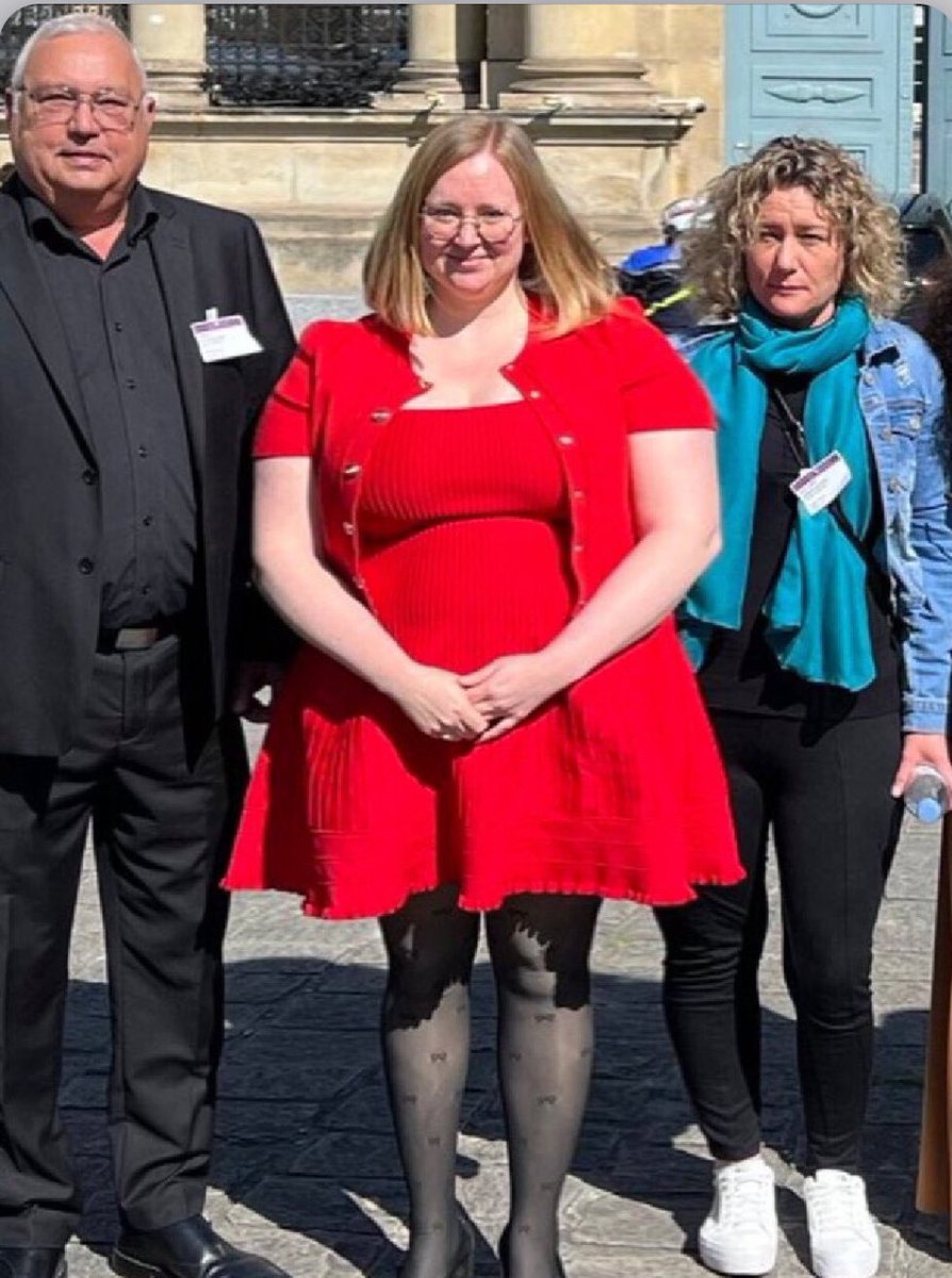 Il a pris cher le petit chaperon rouge… 😢