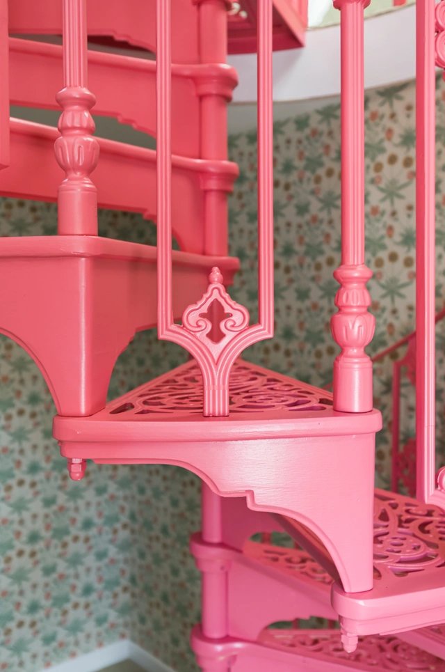 This year's #InteriorDesign trends include encouraging bold, personal expressions of style. If you're feeling bold, what colour would you choose for your #SpiralStaircase? 

Read more about 2025 #DesignTrends: zurl.co/Ux9jc #Design