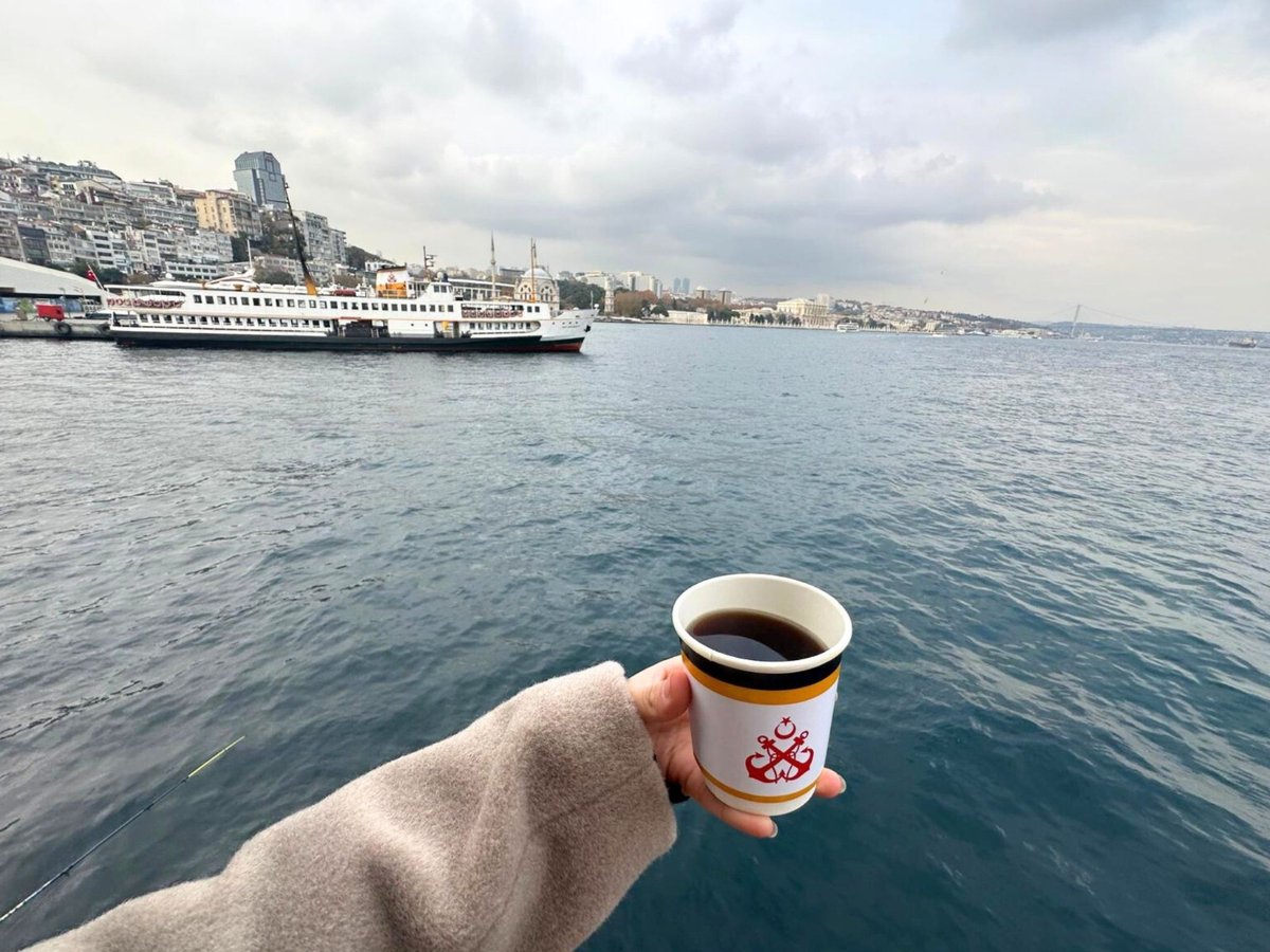 sehir_hatlari's tweet photo. Siz değerli yolcularımıza hizmet vermeye devam ediyoruz.

Beş yılda açtığımız 11 hattımızla birlikte toplam 32 hatta yılda 40 milyon yolcu taşıyoruz. ⚓🚢🏗️

Herkese keyifli yolculuklar dileriz.

#ŞehirHatları https://t.co/gLufUtbdOU