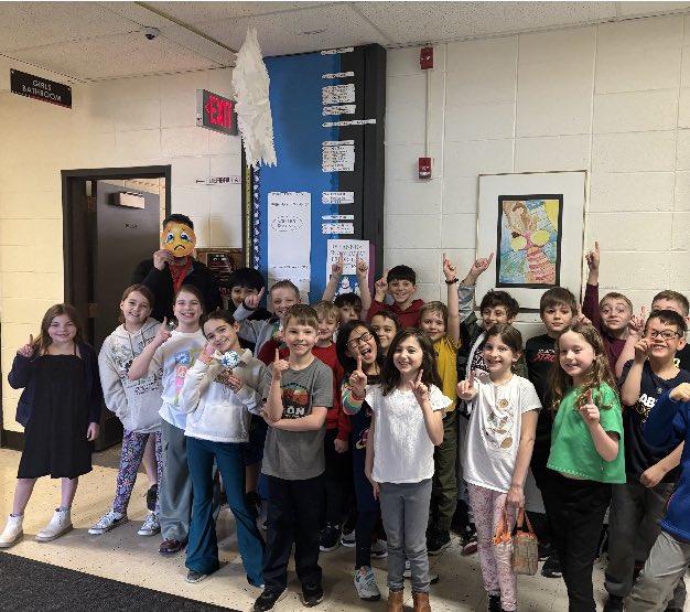 ClarCtrElem's tweet image. It’s official! After a close race between Mrs. Grant and the PE team, Mrs. Grant was victorious! Thank you, Mr. Claxton for facilitating this annual competition! #allshedoesiswin #ClarenceProud #FunTradition