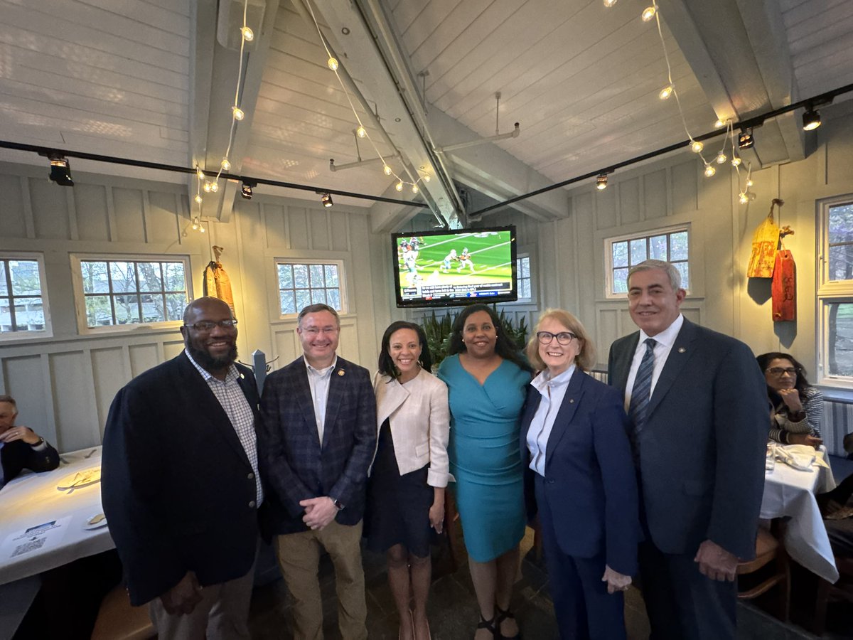 Leader Charniele Herring (@c_herring) on Twitter photo I want to thank everyone who came out to support my re-election campaign kick-off last night! Your support means to the world to me and I will never take it for granted. And a special thank you to <a href="/DonBeyerVA/">Don Beyer</a>, <a href="/YVindman/">Eugene Vindman</a>, & <a href="/Alyia4ALX/">Alyia Gaskins</a> for being there as well! I want to thank everyone who came out to support my re-election campaign kick-off last night! Your support means to the world to me and I will never take it for granted. And a special thank you to <a href="/DonBeyerVA/">Don Beyer</a>, <a href="/YVindman/">Eugene Vindman</a>, & <a href="/Alyia4ALX/">Alyia Gaskins</a> for being there as well!