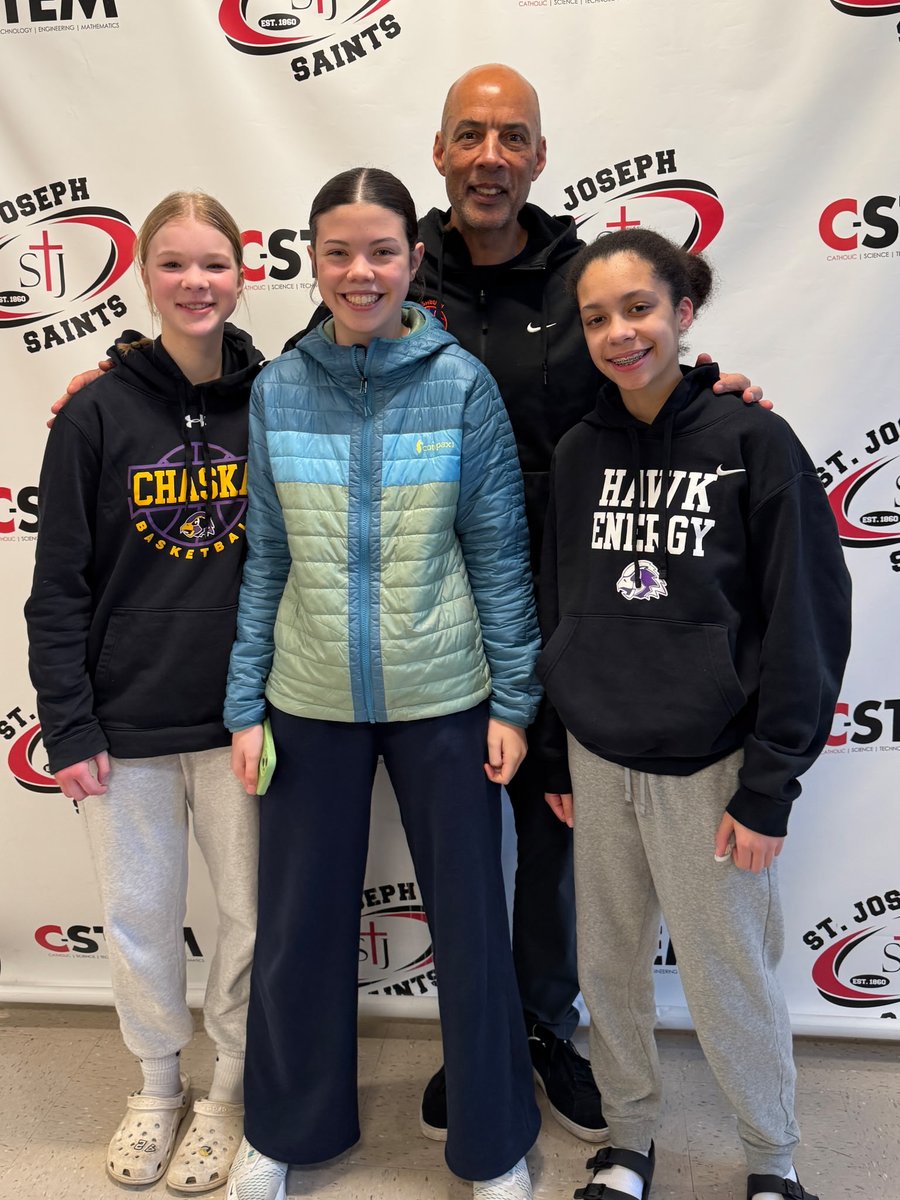 MNDiamondElite1's tweet image. Happy Birthday Cora! Hope you have a wonderful day! Shine Bright Like A Diamond! @CoachTifff
@fritzskinner
#WeOverMe
#CommitToIt
#Diamond4Life