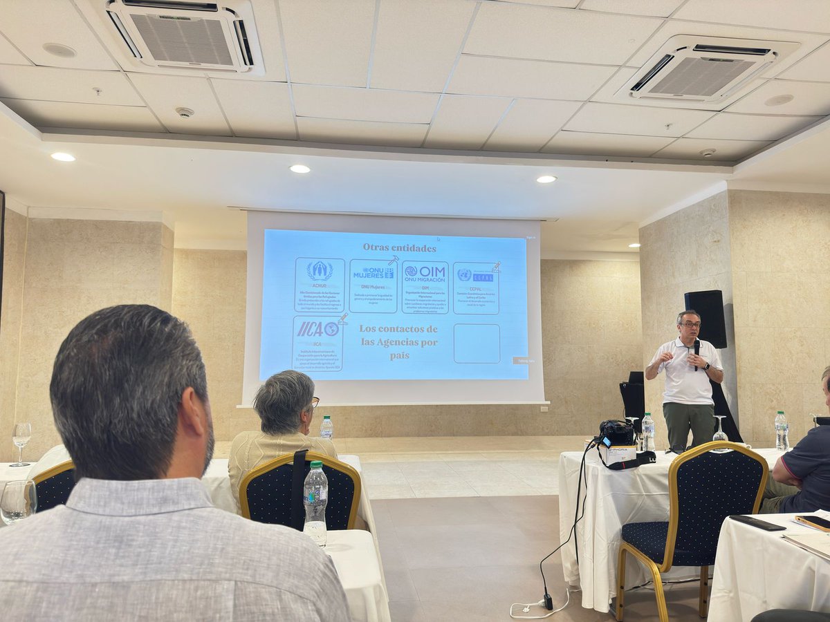 🤓👍📝 #AEstaHora avanzamos en una jornada muy productiva, capacitándonos para seguir fortaleciendo nuestro sector solidario. 

#JovenCoop 
#CRJ 
#AñoCoop2025
#IYC2025
#CoopsYear
#CoopsBuildABetterWorld
#RepúblicaDominicana