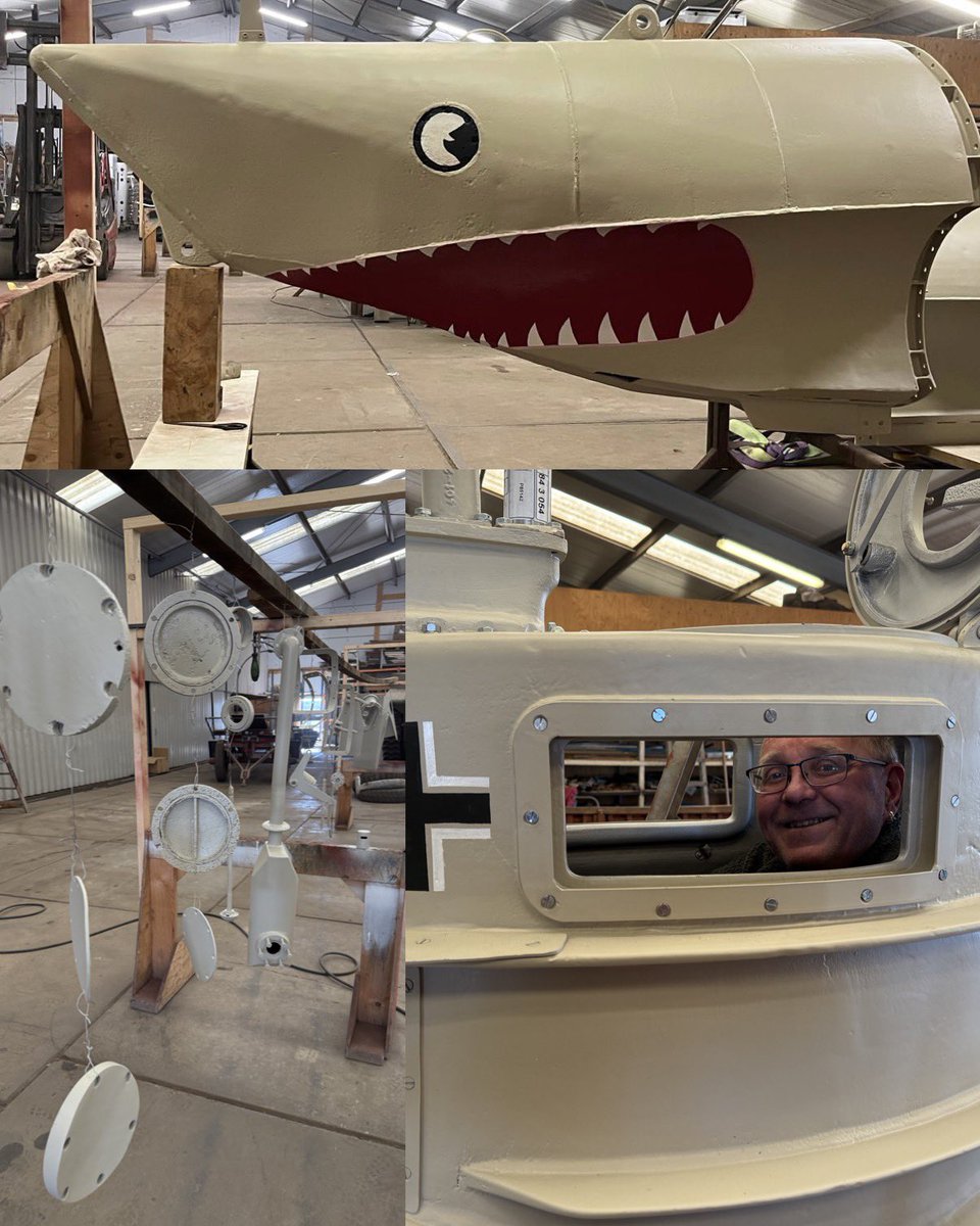 Onze Biber-duikboot krijgt vorm! Na het stralen en spuiten zijn we volop bezig met de assemblage. Met haaiengebit én markeringen komt deze WO2-mini-onderzeeër weer tot leven! #Biber #WO2