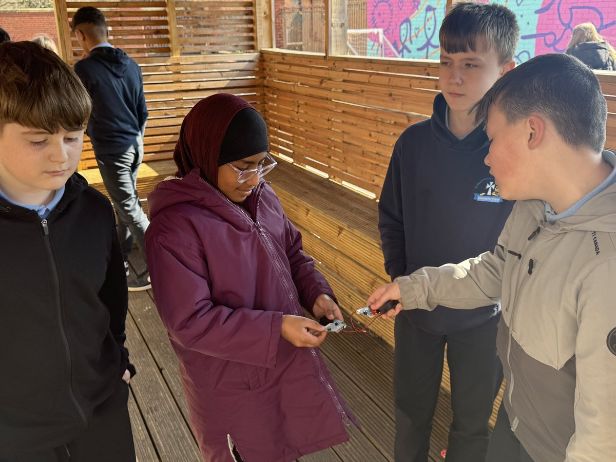 mrsmilloy's tweet photo. P7a had so much fun following a code to create “proximity beacons” on the Micro:bits. We even hid some taste treats for other groups to find using the signal receiver. Well done to our Coding Superstars for leading this lesson 💖🧑‍💻 @SaintRochsPS https://t.co/bGE3pCB1Rv