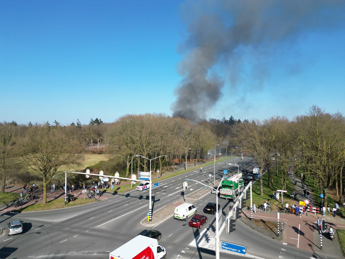 Opnieuw #brand <a href="/GemeenteEde/">Gemeente Ede</a> nu vlakbij bebouwdekom #Kalverkamp