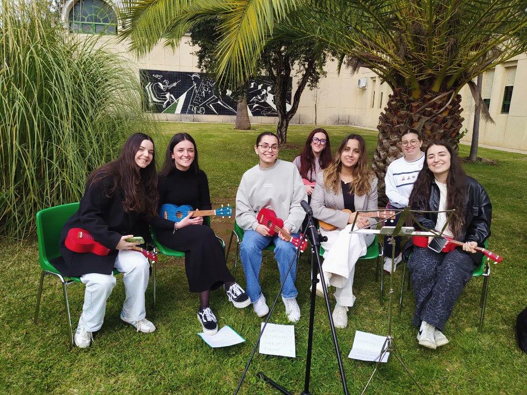 Ayer, en la Facultad de Educación y Psicología de Badajoz, salimos a nuestro jardín para celebrar #musiqueando 🎷🎤🎸💃
 
Sin duda #nosimportalamusica 🤩 🎶
<a href="/infouex/">UEx</a> <a href="/UExDivulga/">Cultura Científica UEx</a> <a href="/ApemexE/">apemex_edmusical</a>  <a href="/coaemcoaem/">coaem</a>