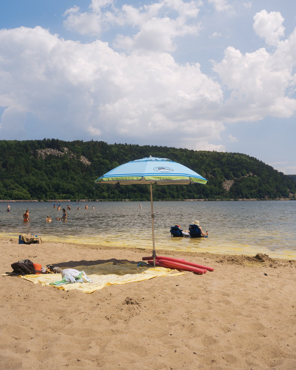 _thecolorfulkid's tweet photo. What summer feels like https://t.co/VNZr7OALgh