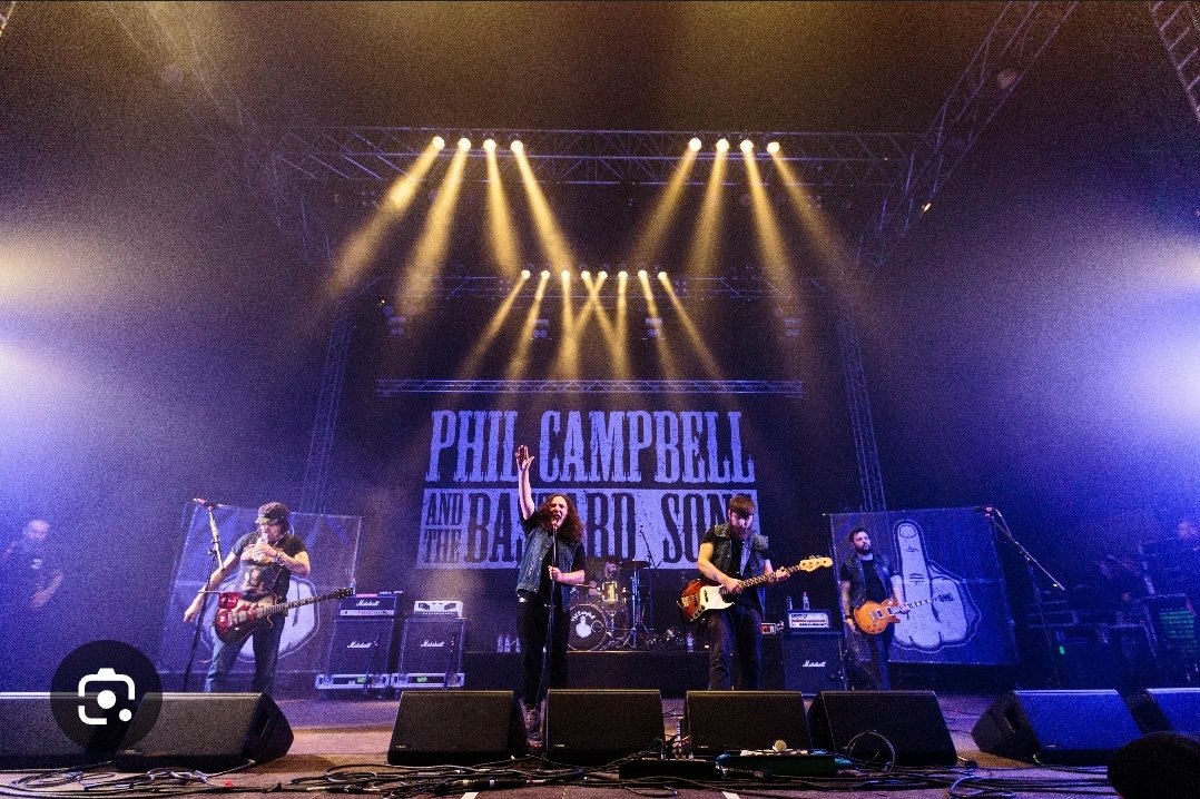 Off to see <a href="/PCATBS/">Phil Campbell & TBS</a> at the <a href="/Tivoli_Venue/">The Tivoli Venue</a> tonight 🤘😎♠️