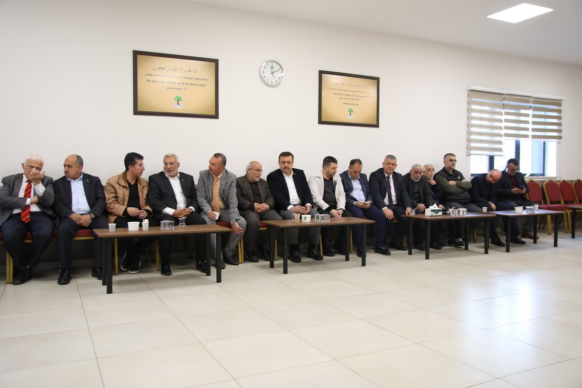 İl yönetim kurulu üyelerimiz ile birlikte; Milletvekilimiz Sayın Mesut Bozatlı'nın ahirete irtihâl eden kıymetli teyzesi Emine Pekmezci’nin taziyesine katılım sağladık. 

Merhume'ye Yüce Allah’tan rahmet, kıymetli vekilimize ve ailesine başsağlığı diliyorum. 

<a href="/mesutbozatli/">Av.Mesut Bozatlı 🇹🇷</a>