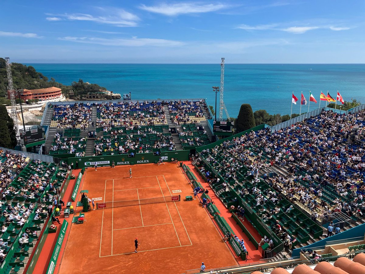 AvantageTennis_'s tweet image. Les 1/8e de finale potentiels du #RolexMCMasters. 🍗🤯

(1) Zverev - Musetti (13) 
(10) Rune - Tsitsipas (6) 

(3) Djokovic - Dimitrov (15) 
(9) Medvedev - De Minaur (8) 

(5) Draper - Shelton (11) 
(14) Tiafoe - Ruud (4) 

(7) Rublev - Fils (12) 🇫🇷 
(16) FAA - Alcaraz (2)