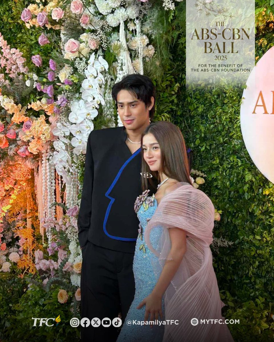 ✨ Donny Pangilinan and Belle Mariano, aka #DonBelle, shine brightly on the ABS-CBN Ball 2025 red carpet!

#DonBelle #DonnyPangilnan #BelleMariano #BrighterTogether #ABSCBNBall2025 #ABSCBN #TFC