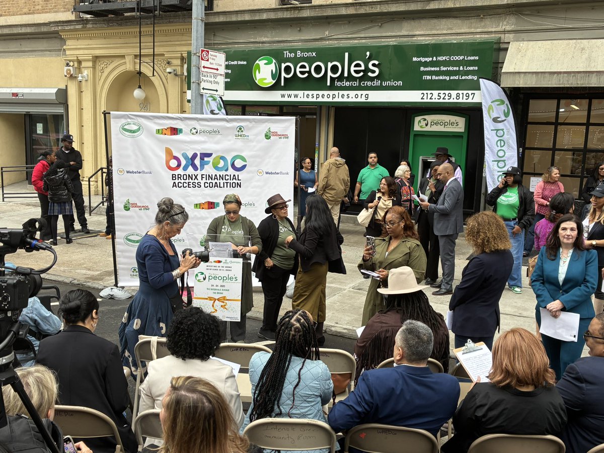 New Economy Project (@neweconomynyc) on Twitter photo Shout out to <a href="/LESPeoplesFCU/">LES PEOPLE'S FCU</a> and <a href="/bxfac/">Bronx Financial Access Coalition</a> for bringing a new community development credit union to the Bronx.
This is how we build economic power and fight systemic wealth extraction from communities of color—with community-controlled finance! Shout out to <a href="/LESPeoplesFCU/">LES PEOPLE'S FCU</a> and <a href="/bxfac/">Bronx Financial Access Coalition</a> for bringing a new community development credit union to the Bronx.
This is how we build economic power and fight systemic wealth extraction from communities of color—with community-controlled finance!