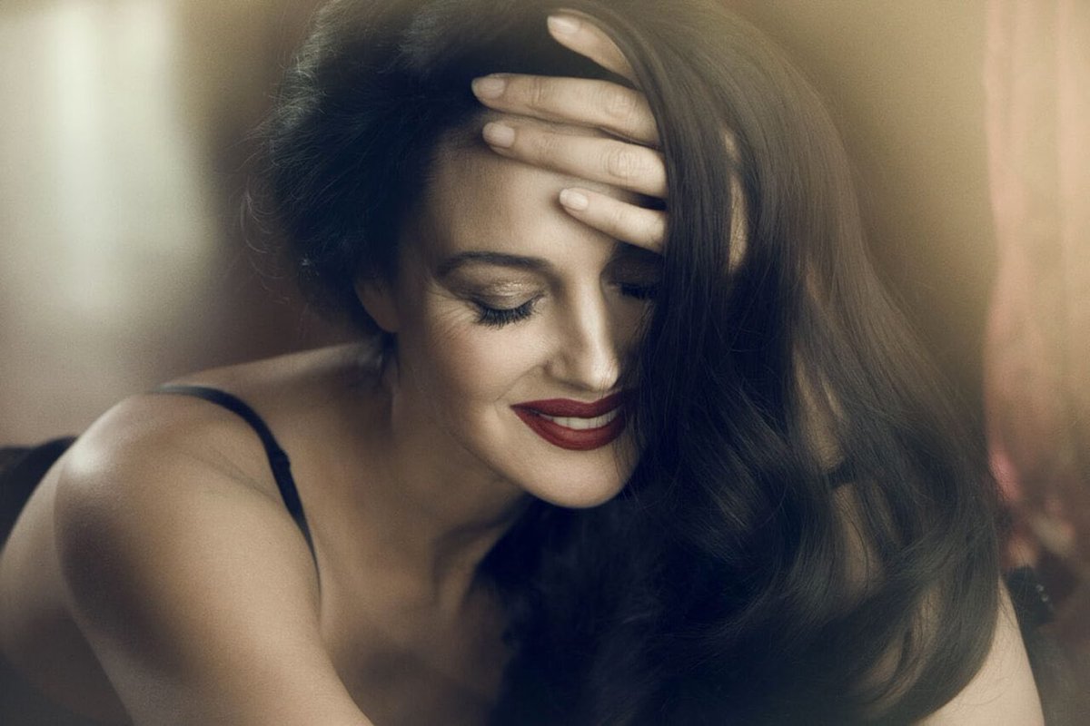 monicabelluciga's tweet photo. Monica Bellucci for Vanity Fair, 2012. https://t.co/roszrxALK7