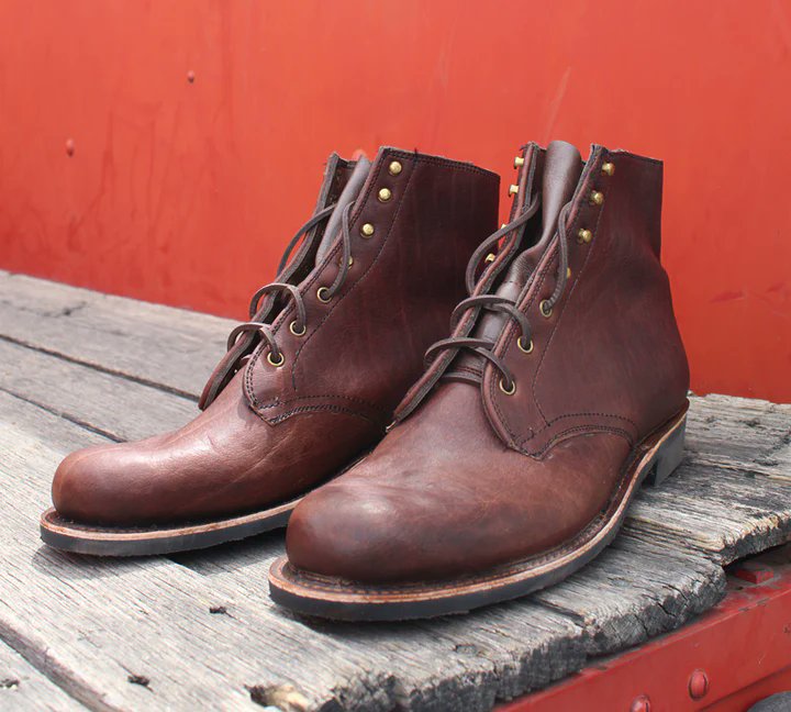 ShmidtBootmaker's tweet image. Every stitch counts. Trust Schmidt’s Bootmaker for durable repairs and personalized craftsmanship that lasts. schmidtsbootmaker.com