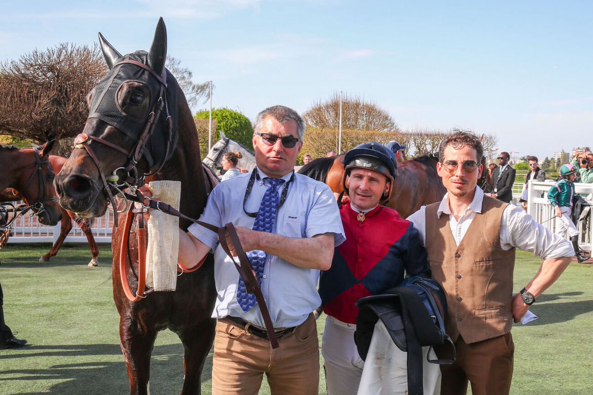 ☀️Victoire à Saint-Cloud 😁
👤 H. Shimizu
🎩 Mme J. Aisbitt/J. Aisbitt
💪🏻💪🏻💪🏻
🥇ZAGOR
Prix de Malidor - Hand. - 2400m 
Merci à <a href="/SandraBiloe/">Biloé Joaillerie Monte-Carlo</a> &amp; <a href="/eqwinapp/">EQWIN</a>, nos partenaires, pour leur soutien 🪽
#galop #jockey #passionjob ❣️
📸Scoopdyga