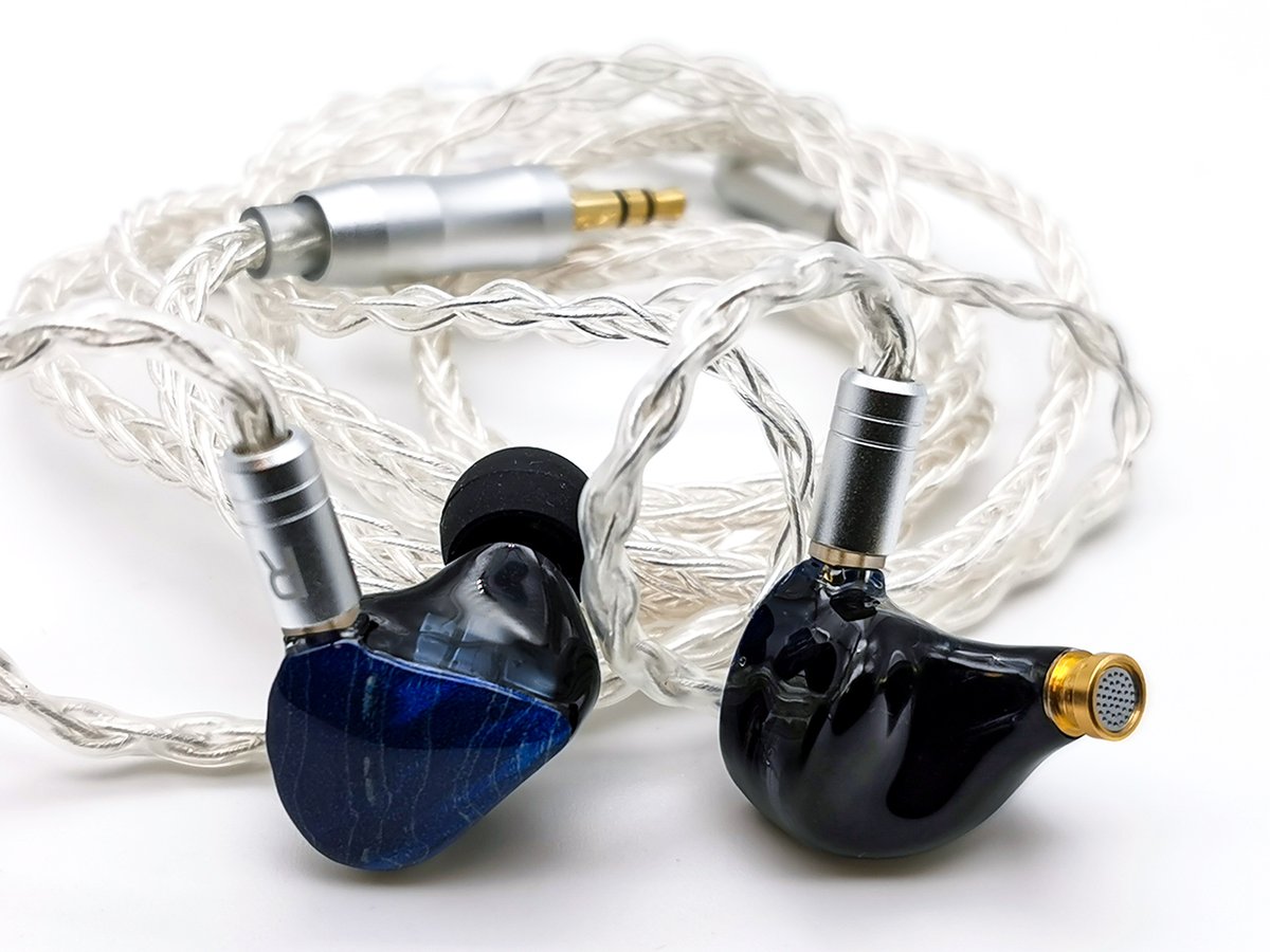 セール時に酔った勢いでポチったNC Audio の 1PZT+5BA+1DDのイヤホンが